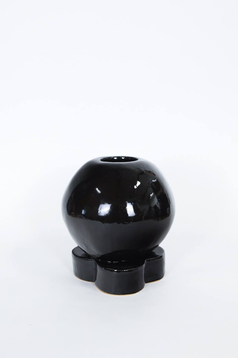 Tube Clover Ball Vase